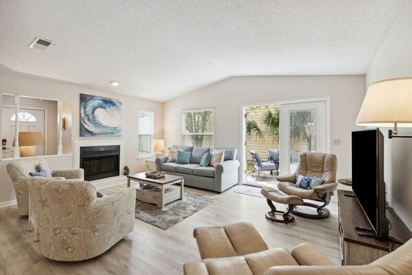 Televisión, chimenea