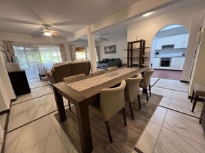 Interior - Regina Gardens - Spacious, 3BR, Ground Floor Apart. with Huge Patio (Paphos)