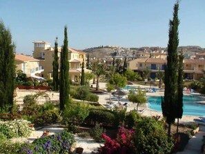 Pool - Regina Gardens - Spacious, 3BR, Ground Floor Apart. with Huge Patio (Paphos)