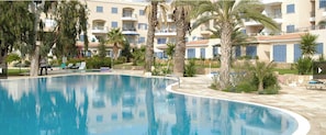 Pool - Kings Palace: Large 2BR Apt | Opp. Beach | Pool (Paphos)