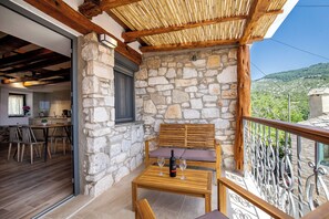 Villa Comfort - utsikt mot bergen | Terrass/Patio