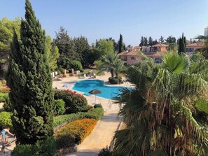 Pool - Limnaria Villas - Spacious 3BR Apt. Pool Views, Walk to Beach, Sleeps 6 (Paphos)
