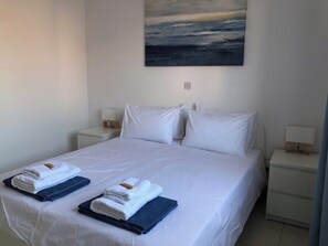 3 bedrooms, desk, iron/ironing board, WiFi - Limnaria Villas - Spacious 3BR Apt. Pool Views, Walk to Beach, Sleeps 6 (Paphos)