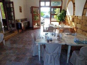 Petit déjeuner buffet compris tous les jours