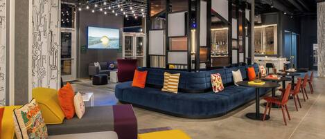 Lobby lounge