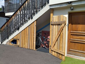 Exterior detail - Studio rue du Centre - Cosy & montagnard - Shuttle (Les Gets)