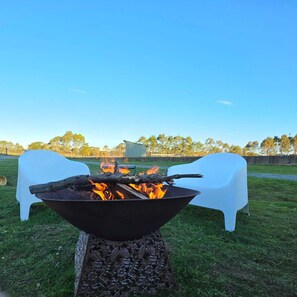 Property grounds - Farmstay at Fleece, Flock & Fibre an historic railway station in Taralga (Taralga)