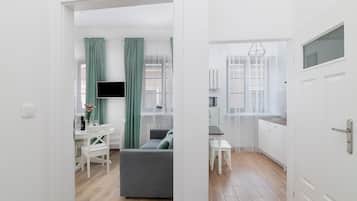 Comfort-lejlighed - byudsigt | Opholdsområde | Fladskærms-tv