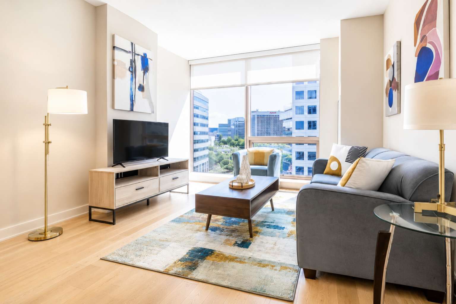 Luxury Apt Near Downtown - Stamford, CT