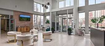 Luxury Apt In Harbor Point with Balcony