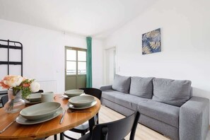 Dining - Dietla 109 | Cracow | Trendy Apartment Near the Main Market Square (Kraków)
