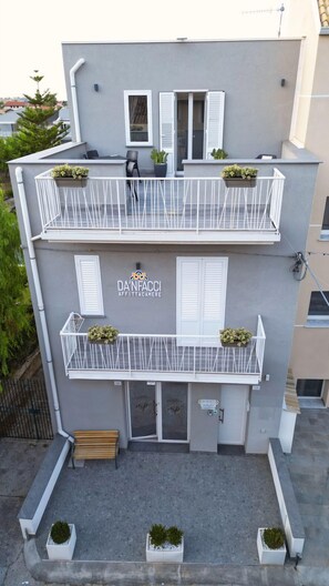 Front of property - da 'nfacci  (Carini)