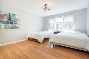 4 chambres, fer et planche à repasser, Wi-Fi, literie fournie