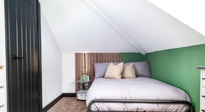 1 chambre, fer et planche Ă repasser, Wi-Fi gratuit, draps fournis