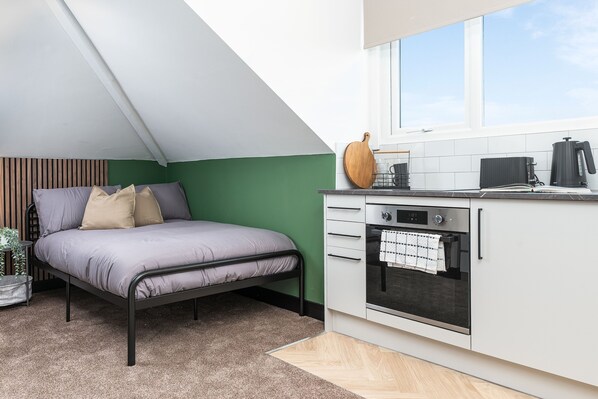 1 chambre, fer et planche Ă repasser, Wi-Fi gratuit, draps fournis