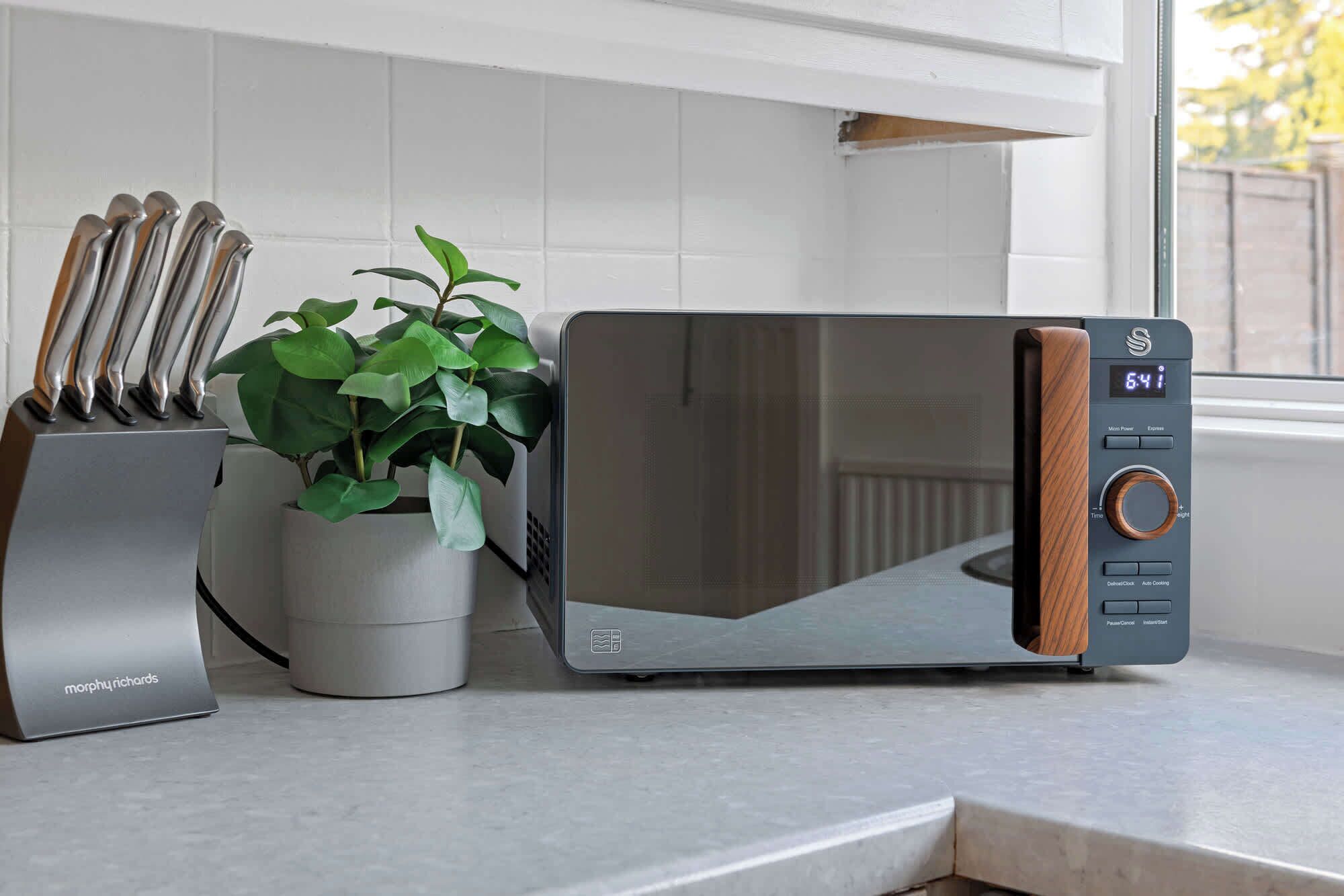 Microwave