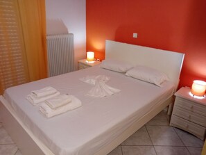 1 habitación, wifi y ropa de cama