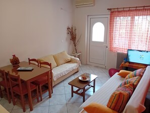 Smart TV - Cozy 1-bedroom apartment in charming Κάτω Πιτσά-Ξυλοκάστρου with AC, WiFi (Κάτω Πιτσά-Ξυλοκάστρου)