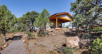 Modern Colorado Retreat: Hike, Ski & Golf!