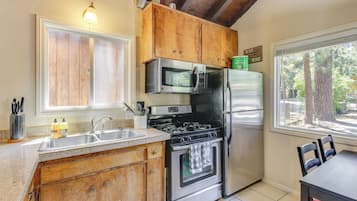 單棟房屋 (2 Bedrooms) | 內部