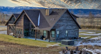Luxe Tetonia Home w/ Tetons View, Close to Skiing!