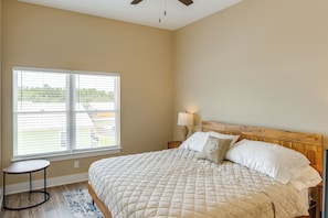 House (2 Bedrooms) | Interior - ~ 2 Mi to Boat Ramp: Steinhatchee River Cottage (Steinhatchee)