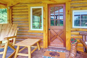 House (1 Bedroom) | Interior - Remote Custer Cabin w/ Fire Pit & Near State Park! (Custer)
