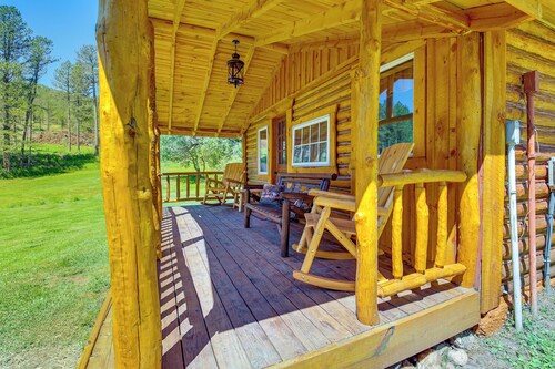 Remote Custer Cabin w/ Fire Pit & Near State Park!