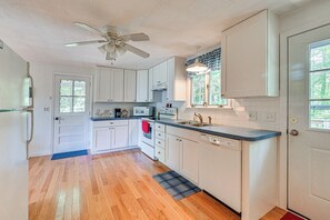 House (2 Bedrooms) | Interior - Becket Home w/ 3-season Porch: Walk to Lake Access (Becket)