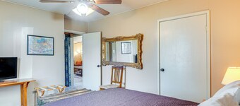 와이너리까지 14마일, 마당과 화덕이 있는 엘프리다 홈