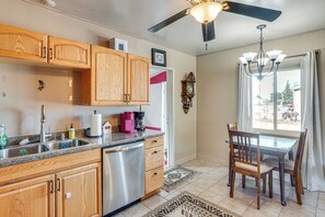 House (2 Bedrooms) | Interior