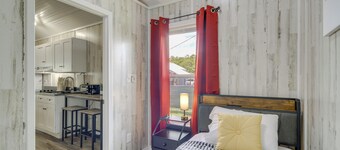 Pet-friendly Picayune Tiny Home ~ 4 Mi to Downtown