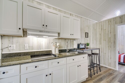 Cozy Picayune Tiny Home Rental ~ 4 Mi to Downtown!