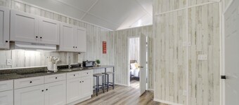 Pet-friendly Picayune Tiny Home Near Space Center!