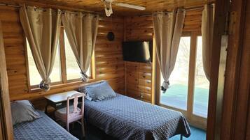 4 bedrooms, WiFi, bed sheets