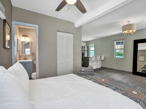 5 habitaciones, escritorio, tabla de planchar con plancha y wifi