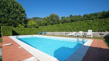 Seasonal outdoor pool