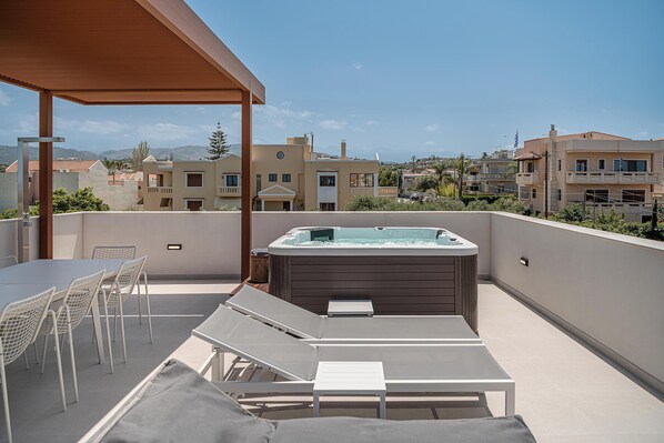 مغطس خاص في السبا