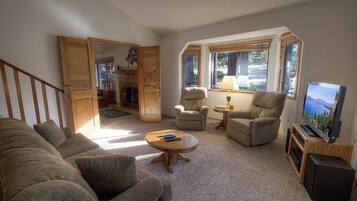 House, 3 Bedrooms | Living area