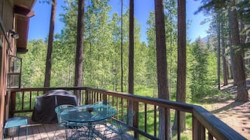 House, 3 Bedrooms | Tempat makan luar