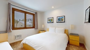 3 bedrooms, free WiFi - Lakeview Villas #09 3 Bedroom Condo by RedAwning (Mammoth Lakes)