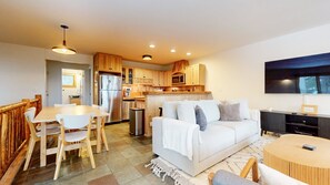 Condo, 3 Bedrooms | Living area | Smart TV