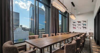 Hotel Bourré Bonne Louisville, Curio Collection by Hilton
