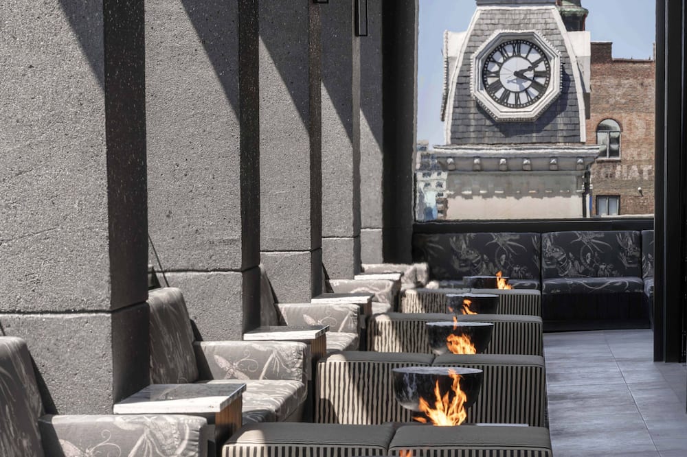 Hotel Bourré Bonne Louisville, Curio Collection by Hilton
