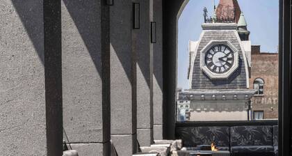Hotel Bourré Bonne Louisville, Curio Collection by Hilton