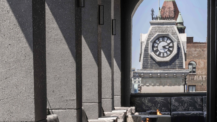 Hotel Bourré Bonne Louisville, Curio Collection by Hilton