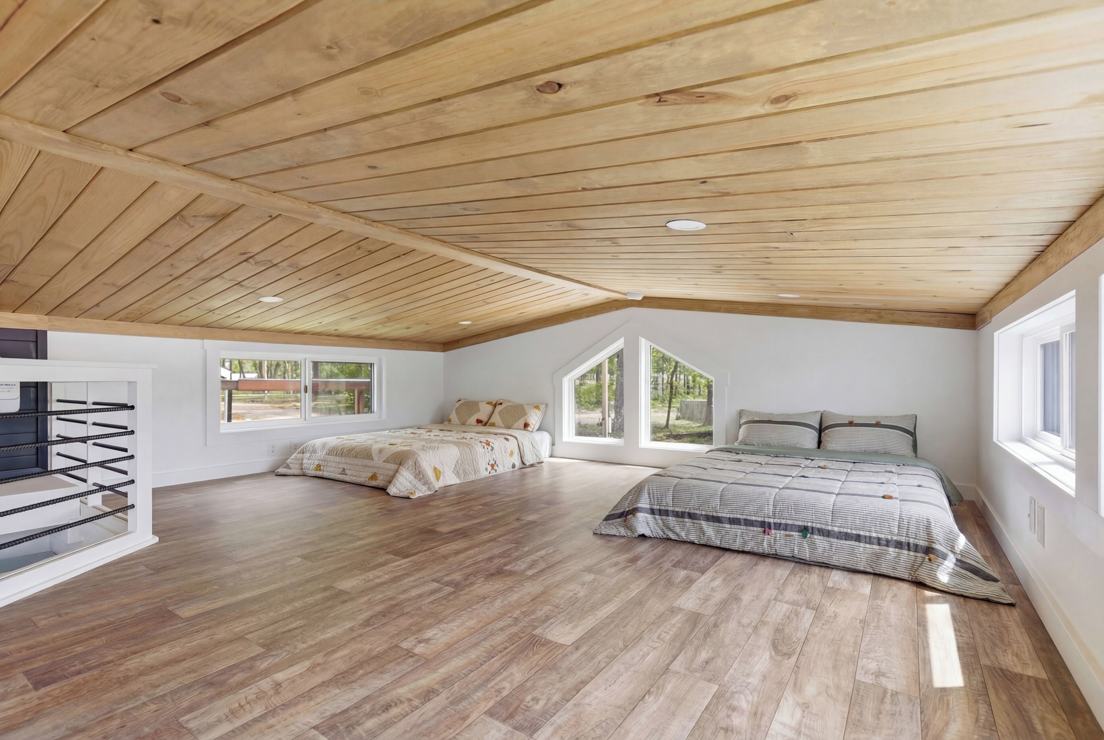 1 bedroom, desk, free WiFi, bed sheets