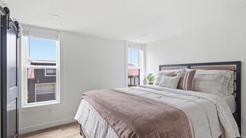 1 slaapkamer, een bureau, gratis wifi, beddengoed