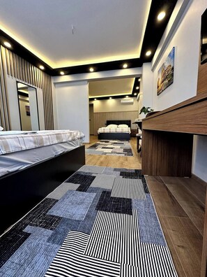 Comfort-Vierbettzimmer | Schreibtisch, kostenloses WLAN