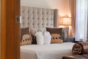 3 makuuhuonetta, vauvan matkasänky, ilmainen Wi-Fi, vuodevaatteet